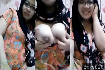 Bu Haji Toge Lepas Hijab Live Ngangkang Memek Basah Sange